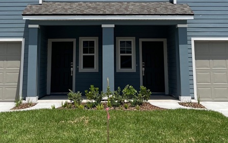 A house with garages.