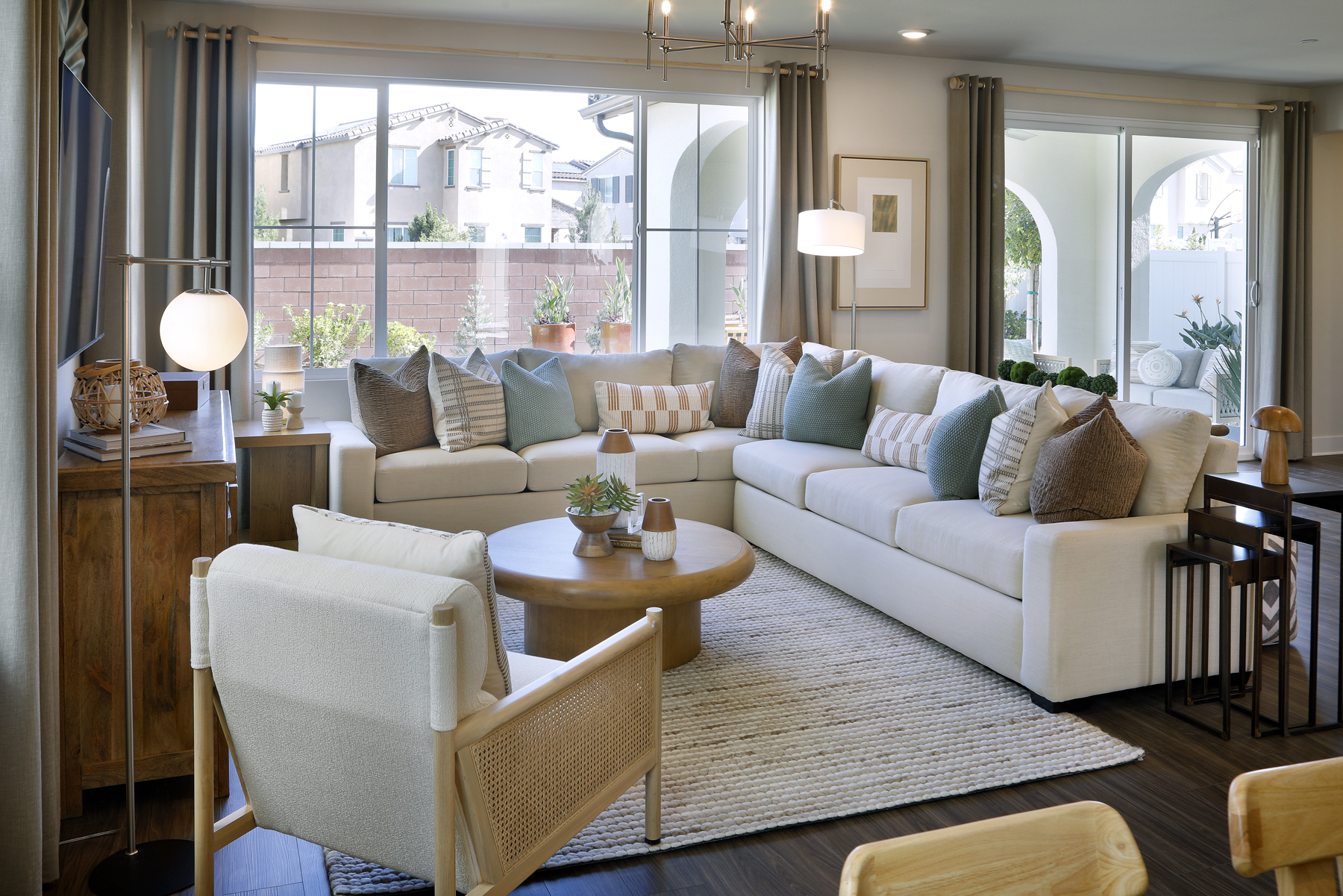 0045 16644 Bristlecone Avenue