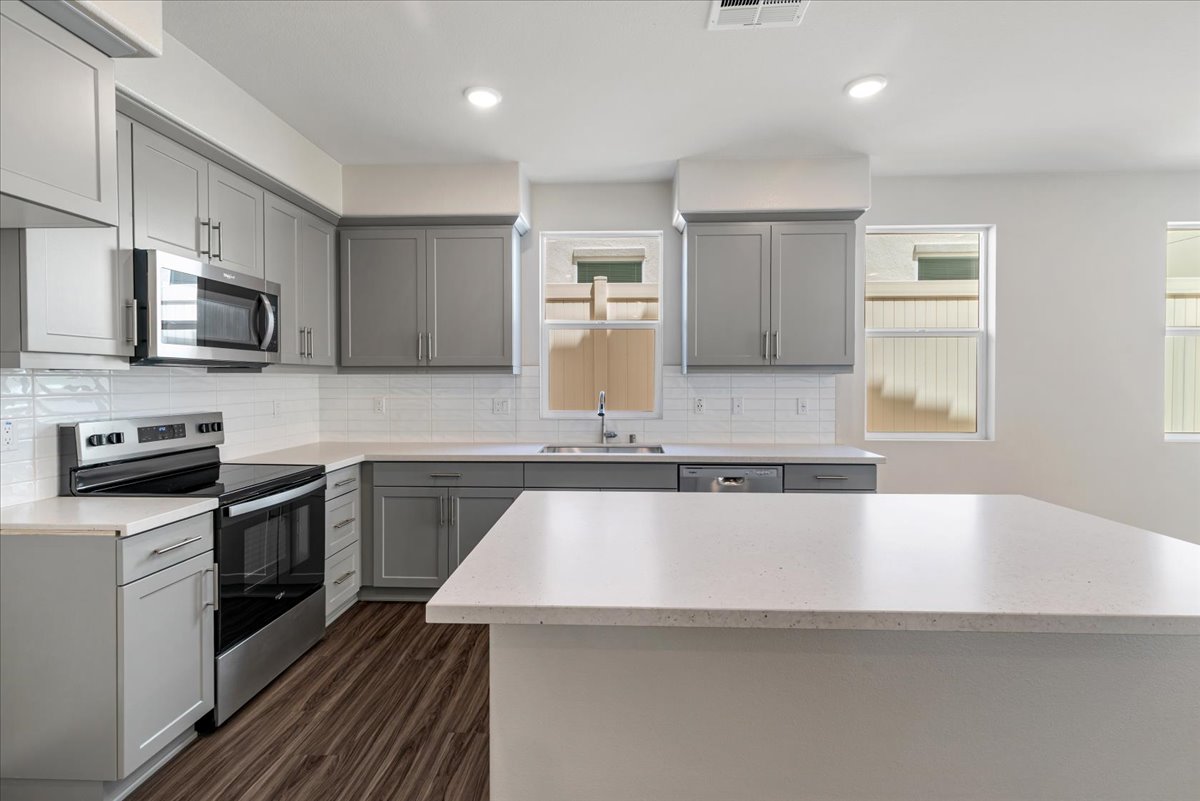 0029 1415 Rue Court