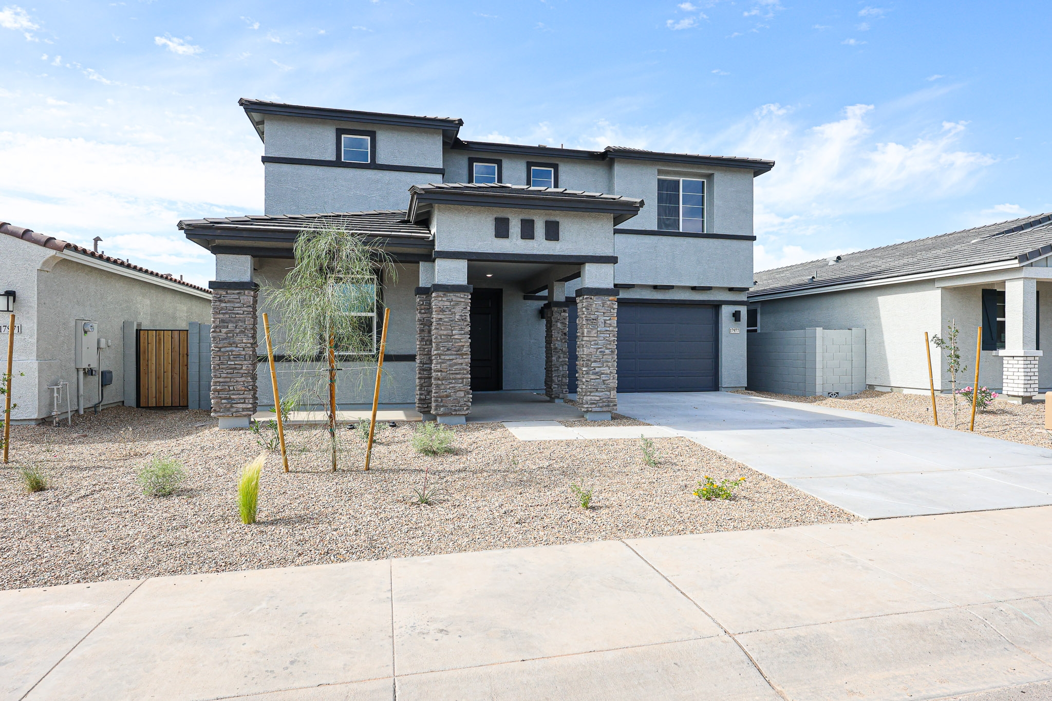 0082 17977 W CAMINO DE ORO