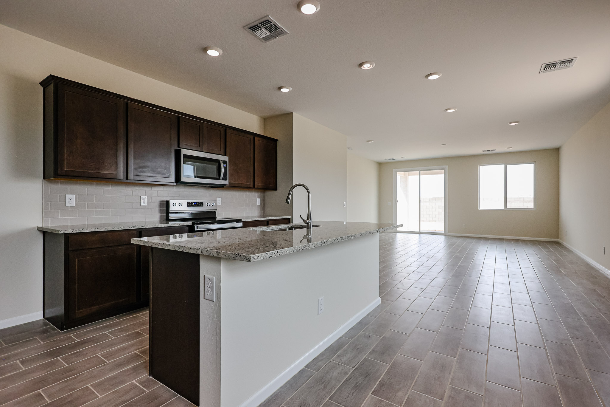 0001 1668 S 246th Lane