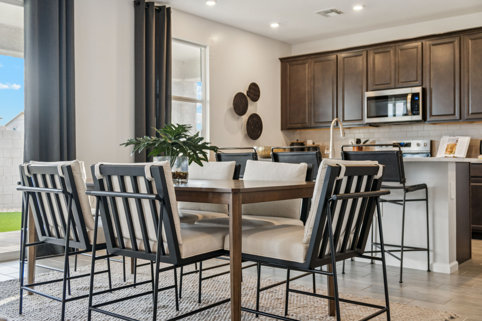 0192 2701 E MUSIC MOUNTAIN AVE