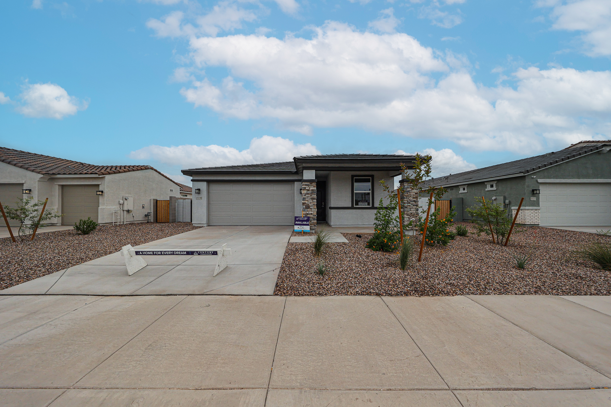 0336 19195 N Los Gabrieles Way