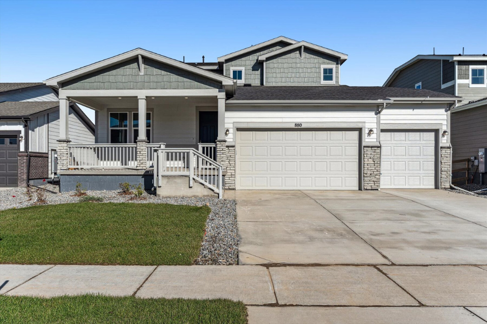 2107 880 Hummocky Way