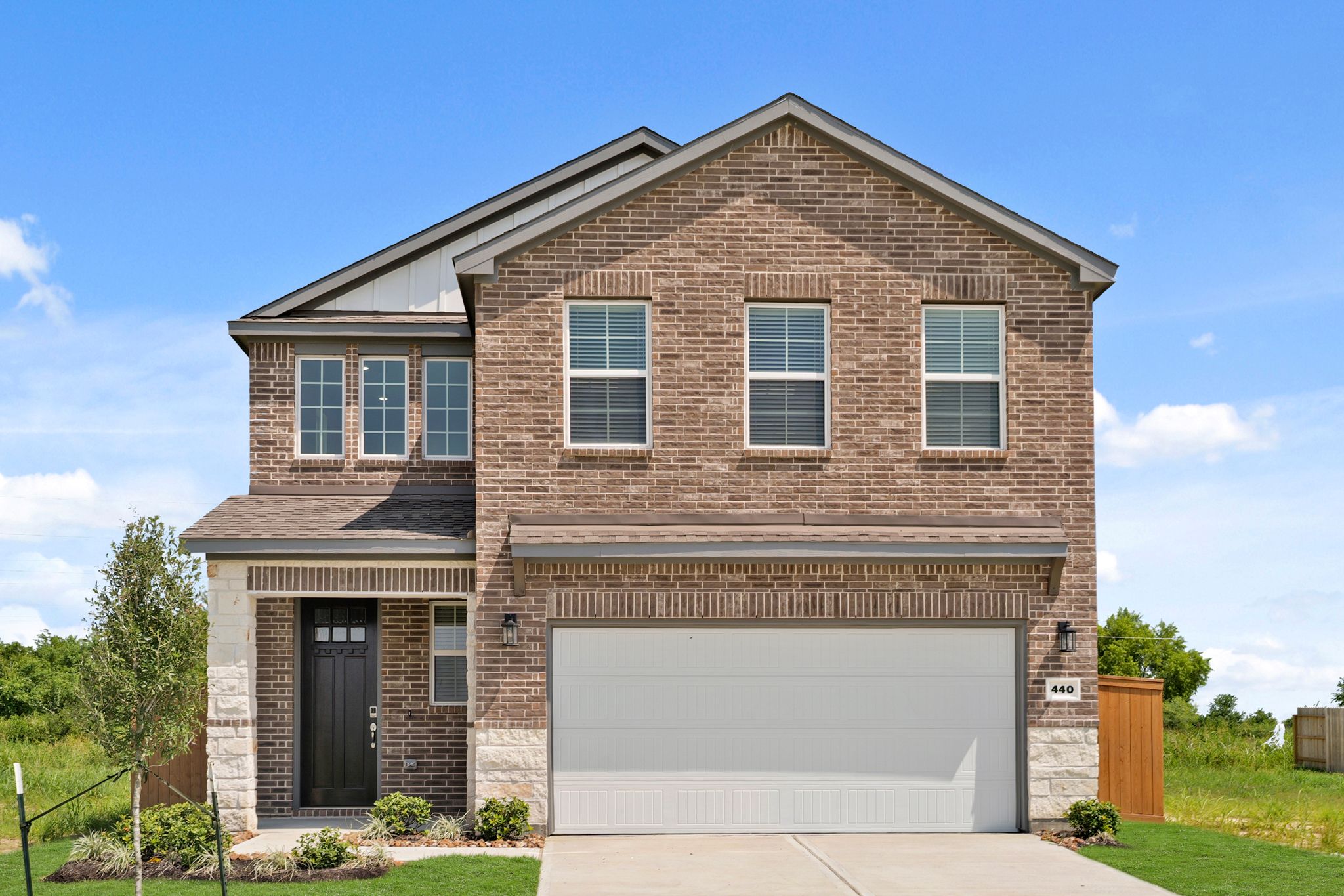 040127 440 Long Branch Drive