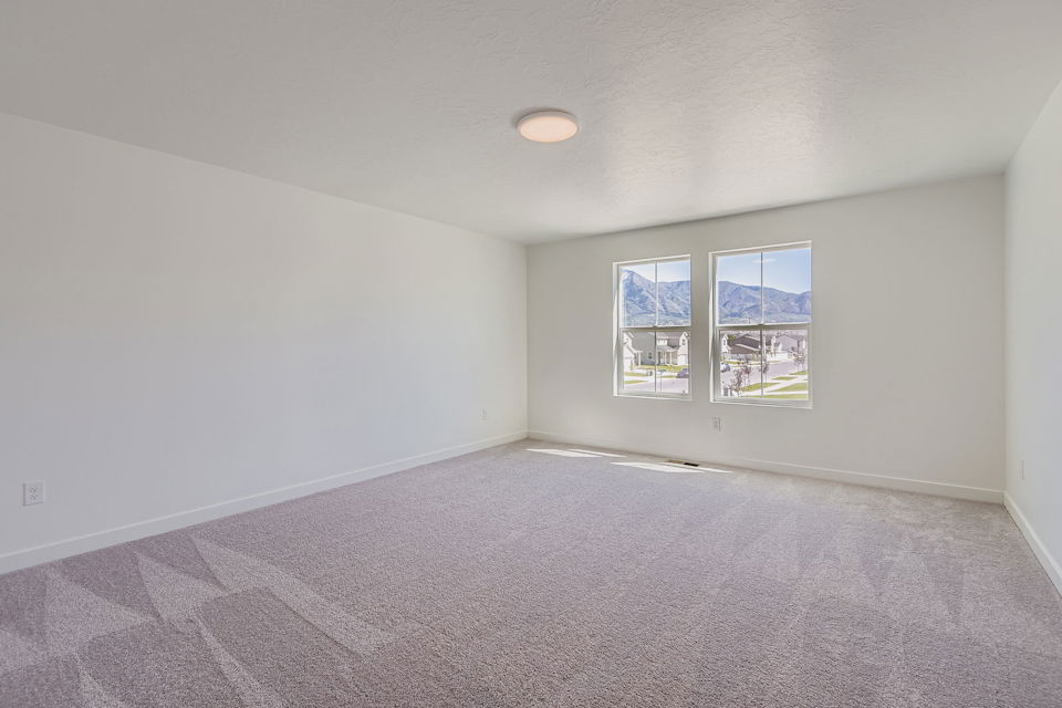 A room with windows.